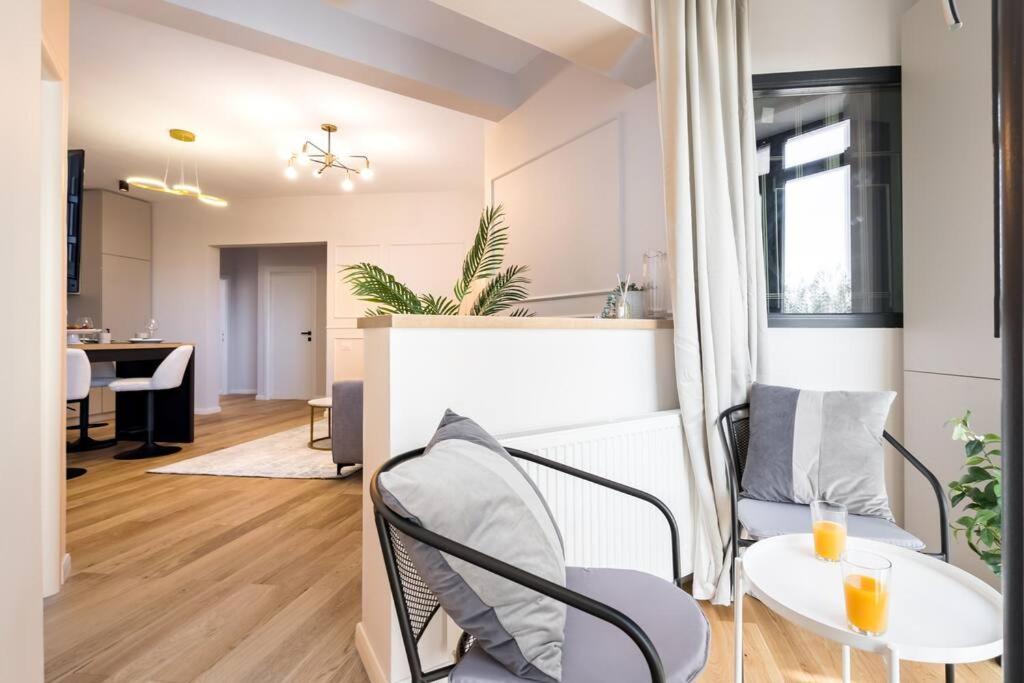 Apartament Stunning Views 3Br Sunny Flat - Amazing Terrace Bukareszt Zewnętrze zdjęcie
